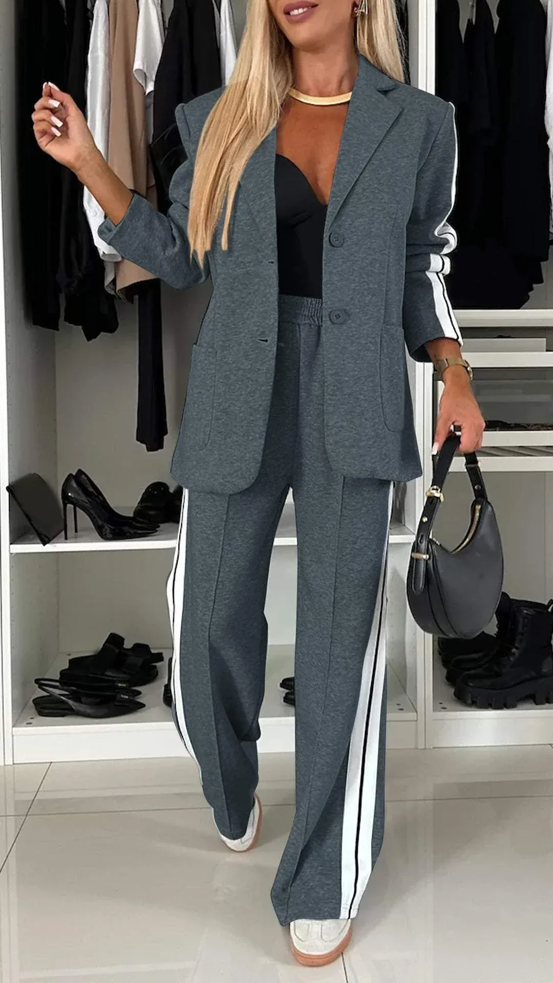 Eleganter Damen-Alltagsanzug mit Langarm und Stilvollem Reverskragen