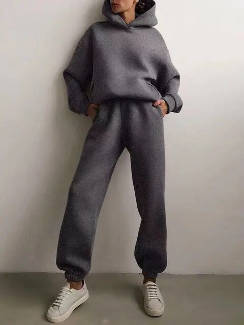 Trendiges und Bequemes Damen-Set mit Hoodie und Jogginghose
