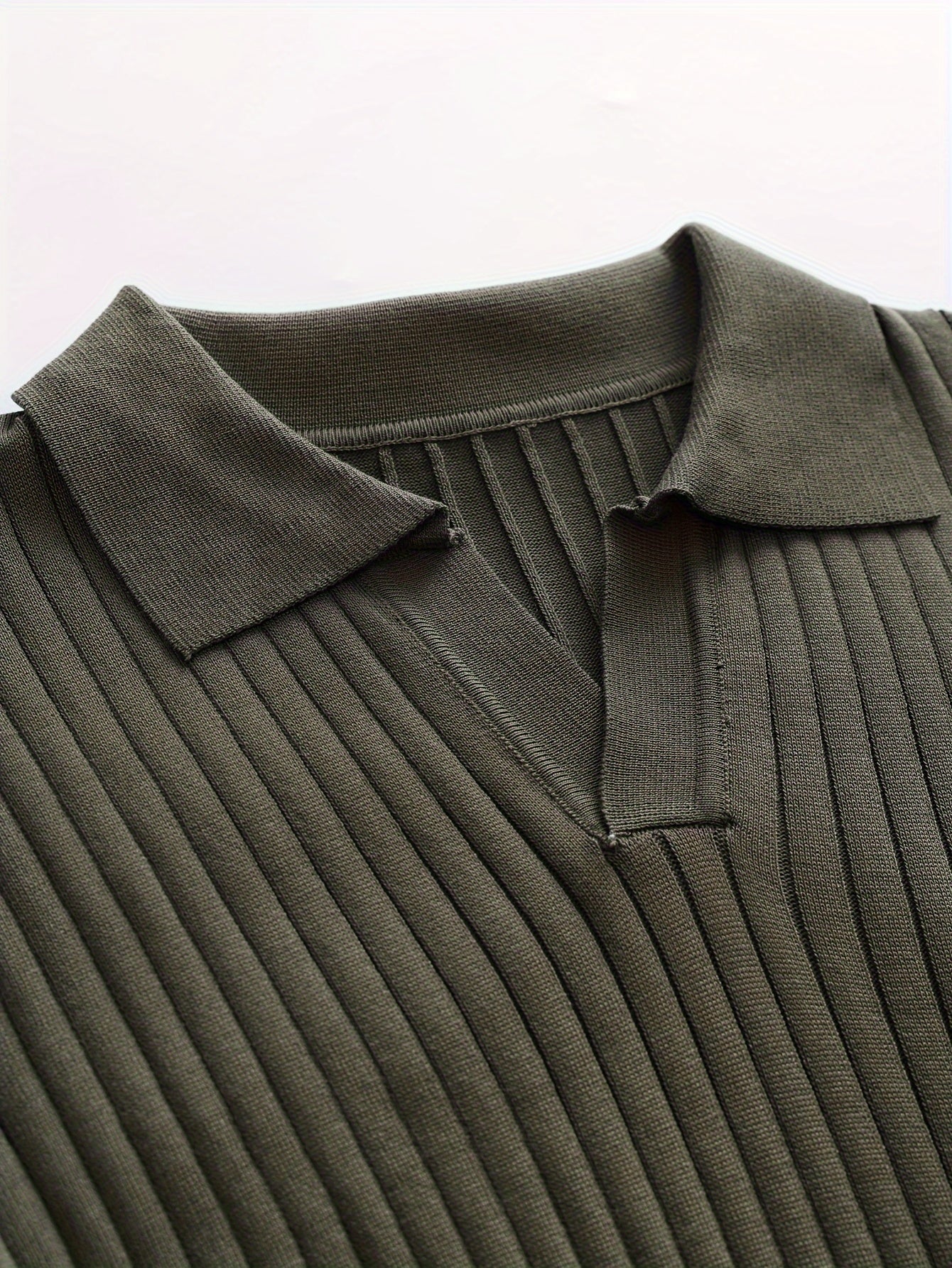 Casual V-Ausschnitt Herrenpullover – Ideal für Kühle Jahreszeiten