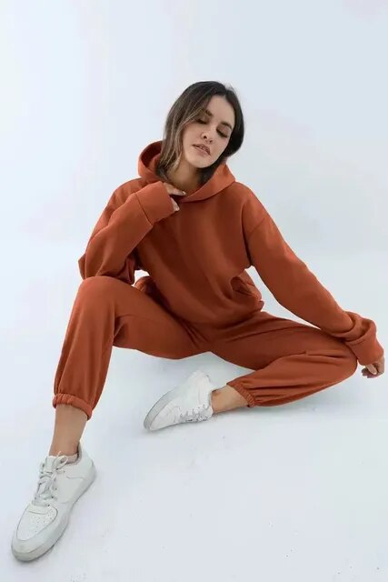 Trendiges und Bequemes Damen-Set mit Hoodie und Jogginghose