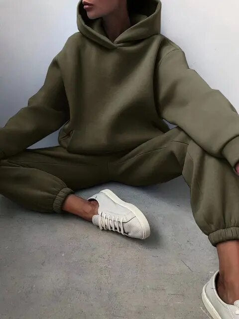 Trendiges und Bequemes Damen-Set mit Hoodie und Jogginghose