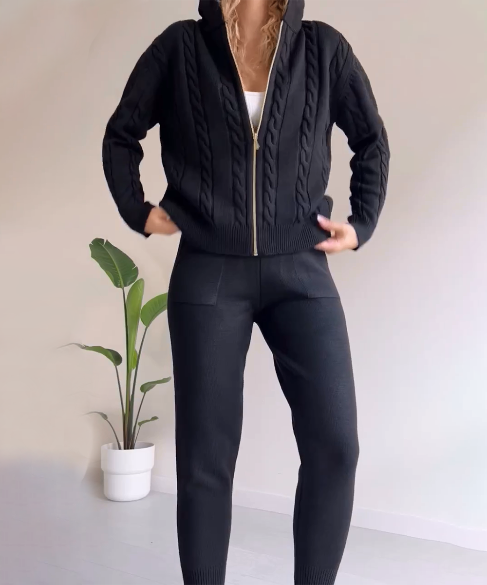 Stilvolles Damen-Outfit: Cardigan und Twist-Sweater im Zweiteiler-Design