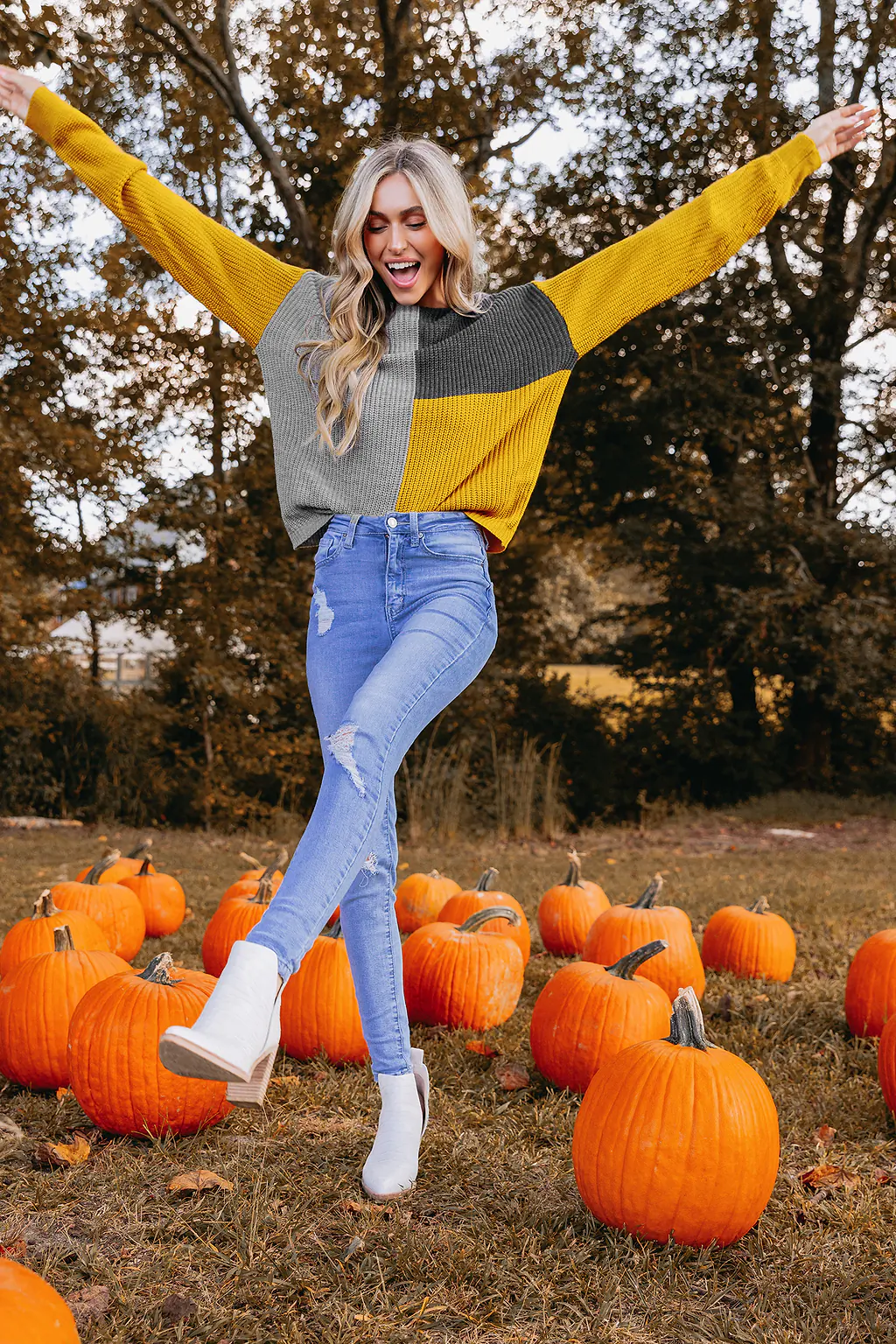 Modischer Colorblock Pullover für ein entspanntes Outfit