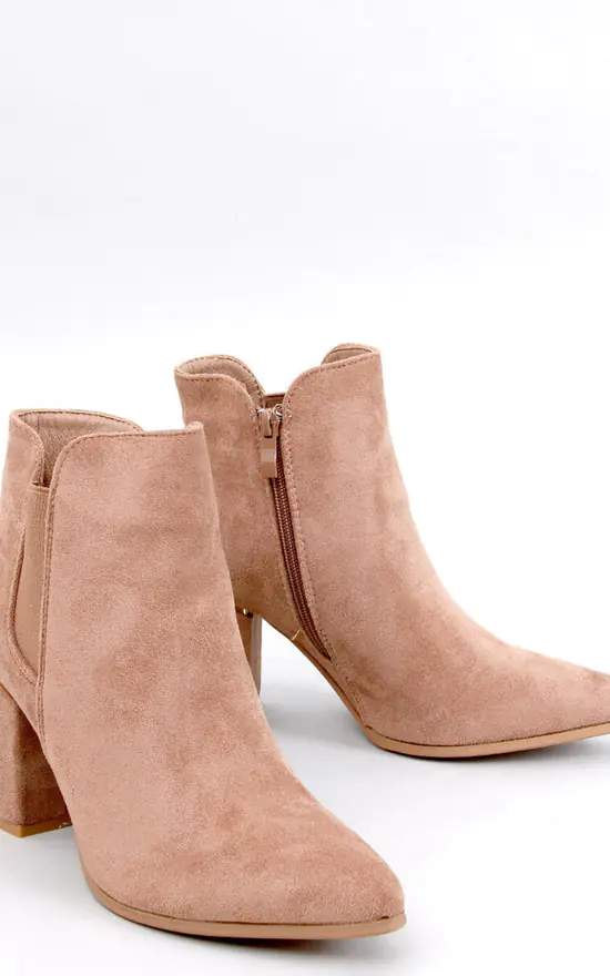 Niedrige Beige Stiefeletten für Einen Lässigen Aussehen