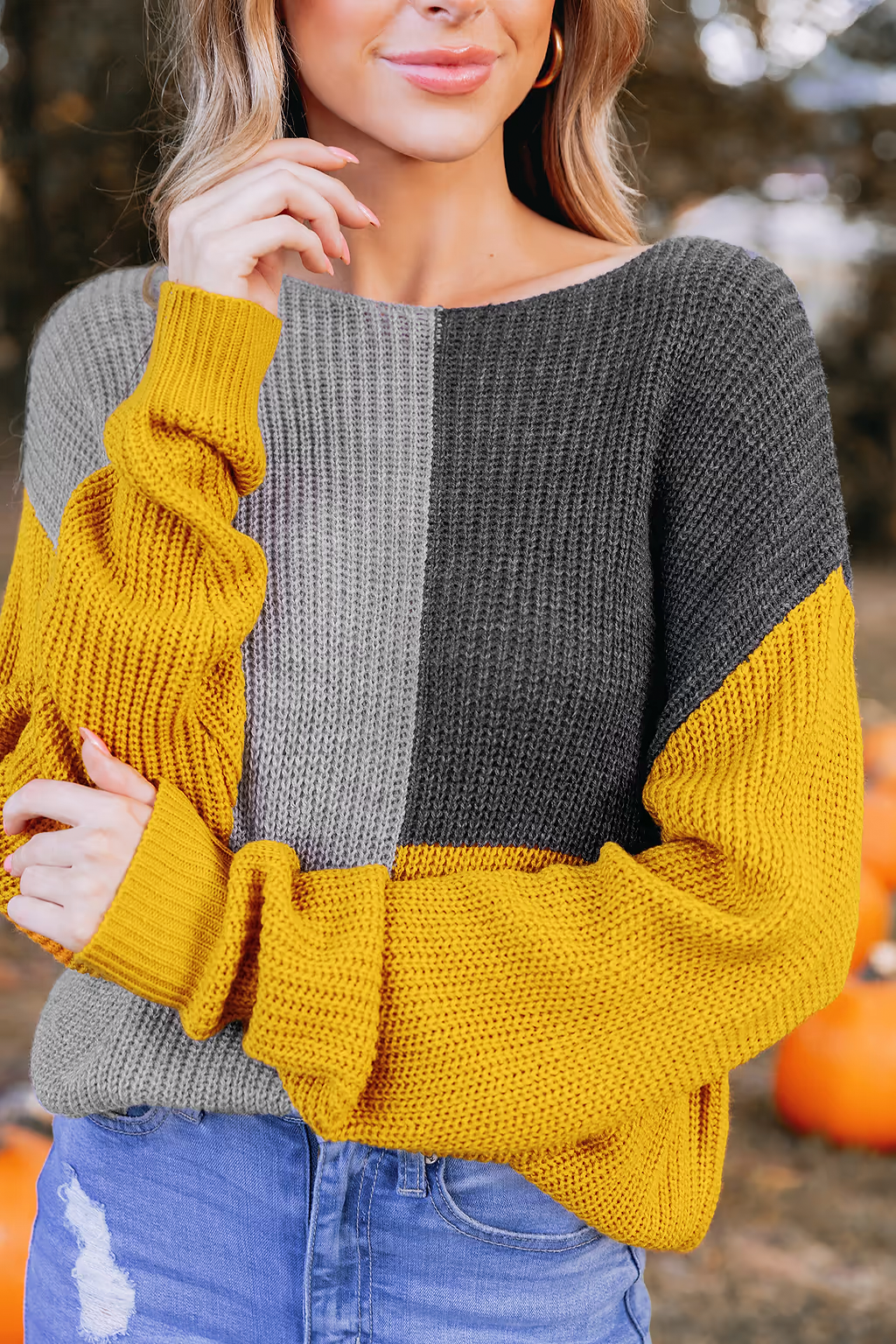 Modischer Colorblock Pullover für ein entspanntes Outfit