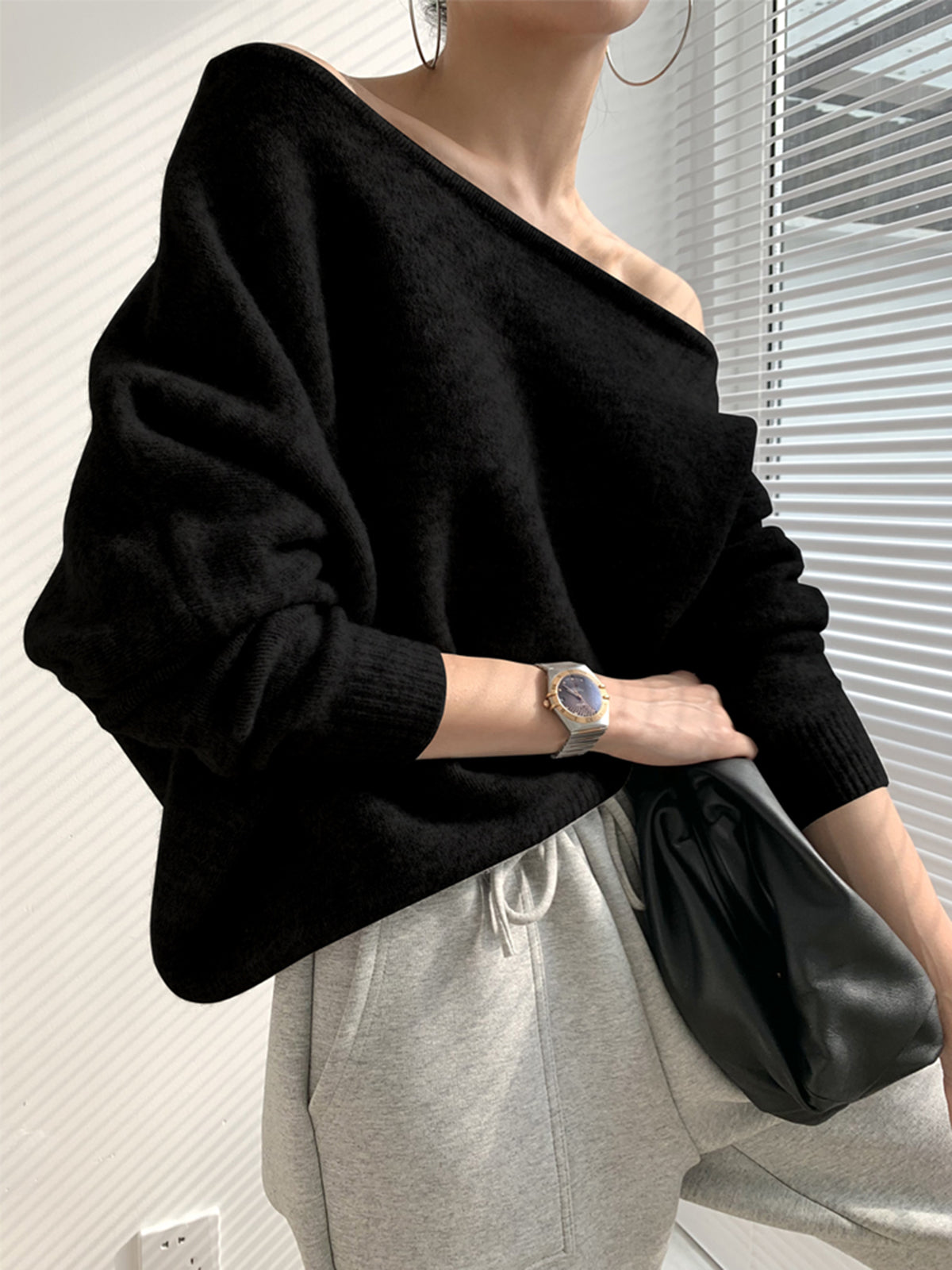 Asymmetrischer Pullover mit Einseitiger Schulter für Ein Modernes Outfit