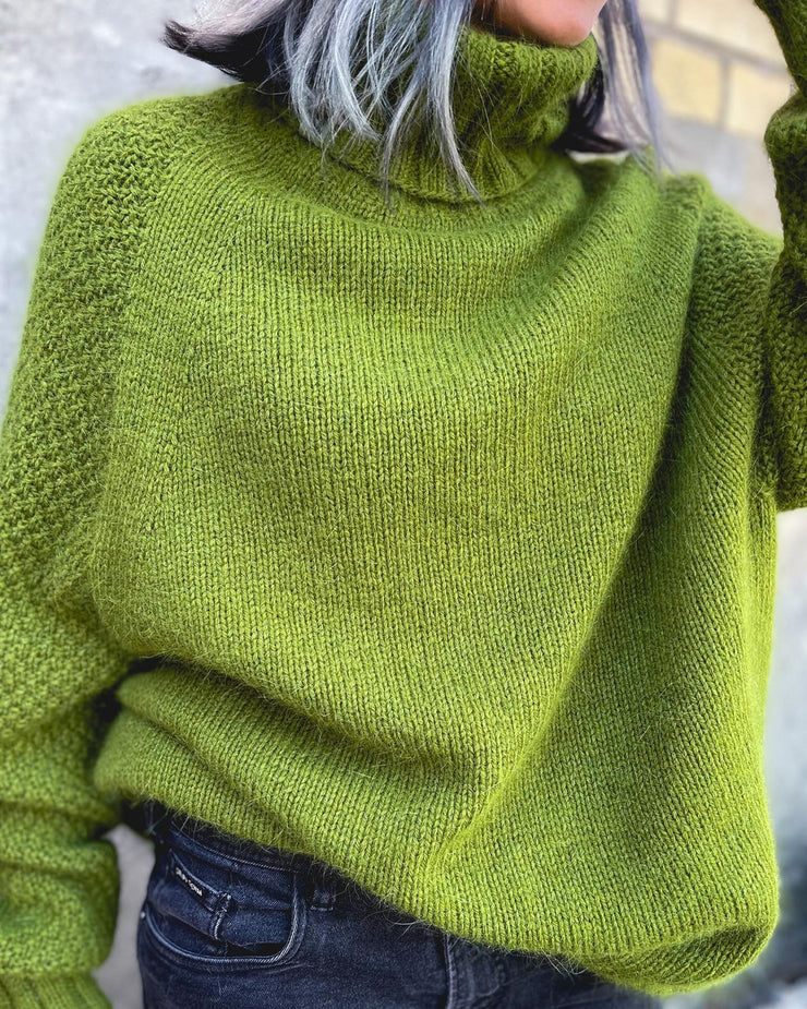 Grüner Rollkragen-Strickpullover in Übergröße